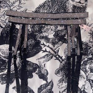 Victoria’s Secret rhinestone garter belt (black) 2 available